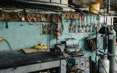 How to Drain Moisture from an Air Compressor Tank in 2026: Complete Guide