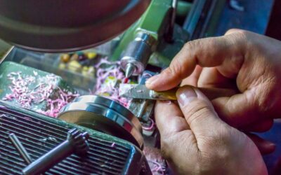 How to Turn a Bowl on a Wood Lathe for Beginners in 2026: Complete Guide